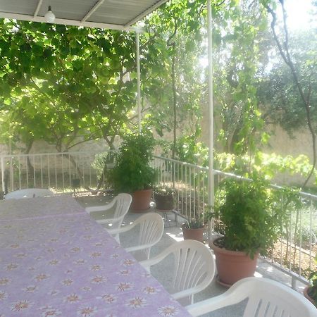 Hostel Guesthouse Mira Omiš Zewnętrze zdjęcie