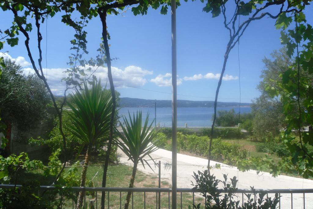 Hostel Guesthouse Mira Omiš Zewnętrze zdjęcie