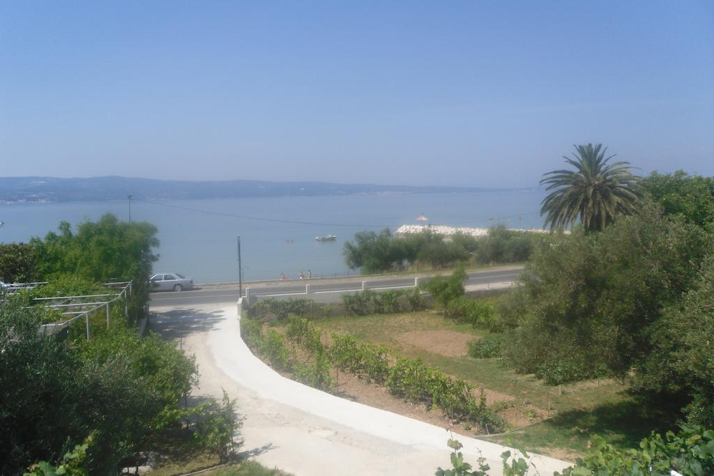 Hostel Guesthouse Mira Omiš Zewnętrze zdjęcie